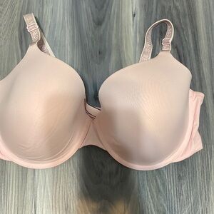 Victoria’s Secret lightly lined bra! New !